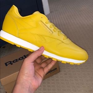 Classic leather rebok sneakers